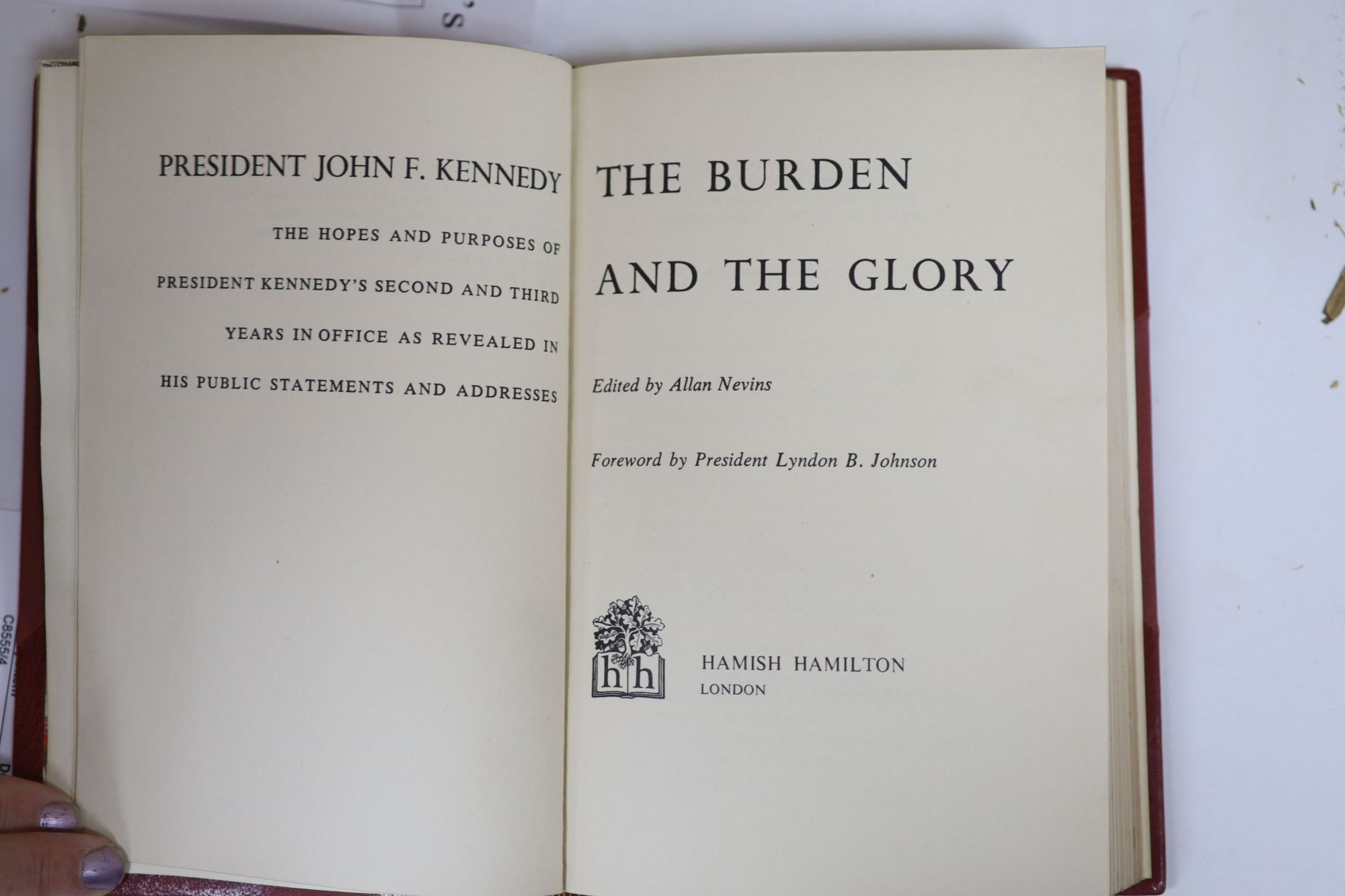 FINE BINDINGS: Kennedy (John.F), Profiles in Courage, London, Hamish Hamilton, 1965,